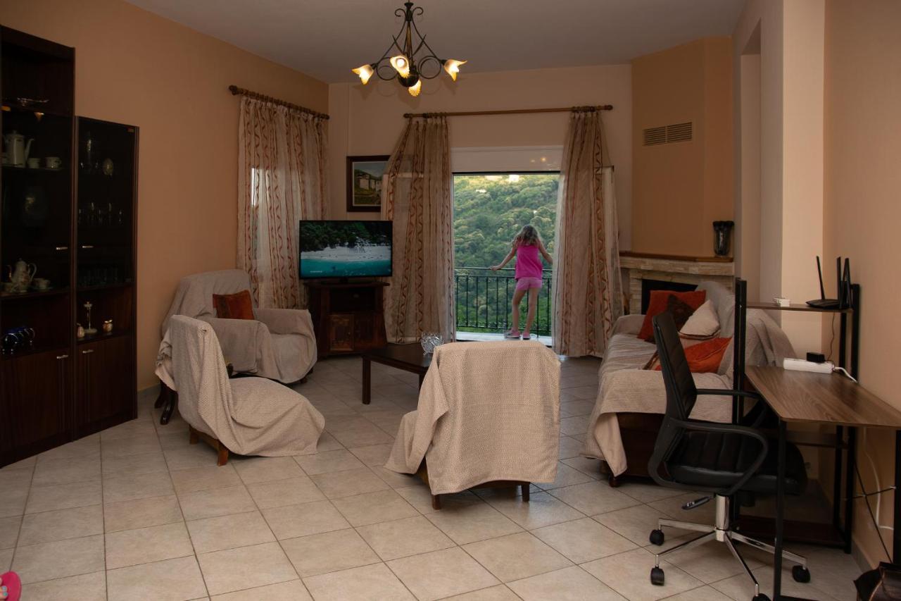 D & K Guest House Makrirrakhi Екстер'єр фото